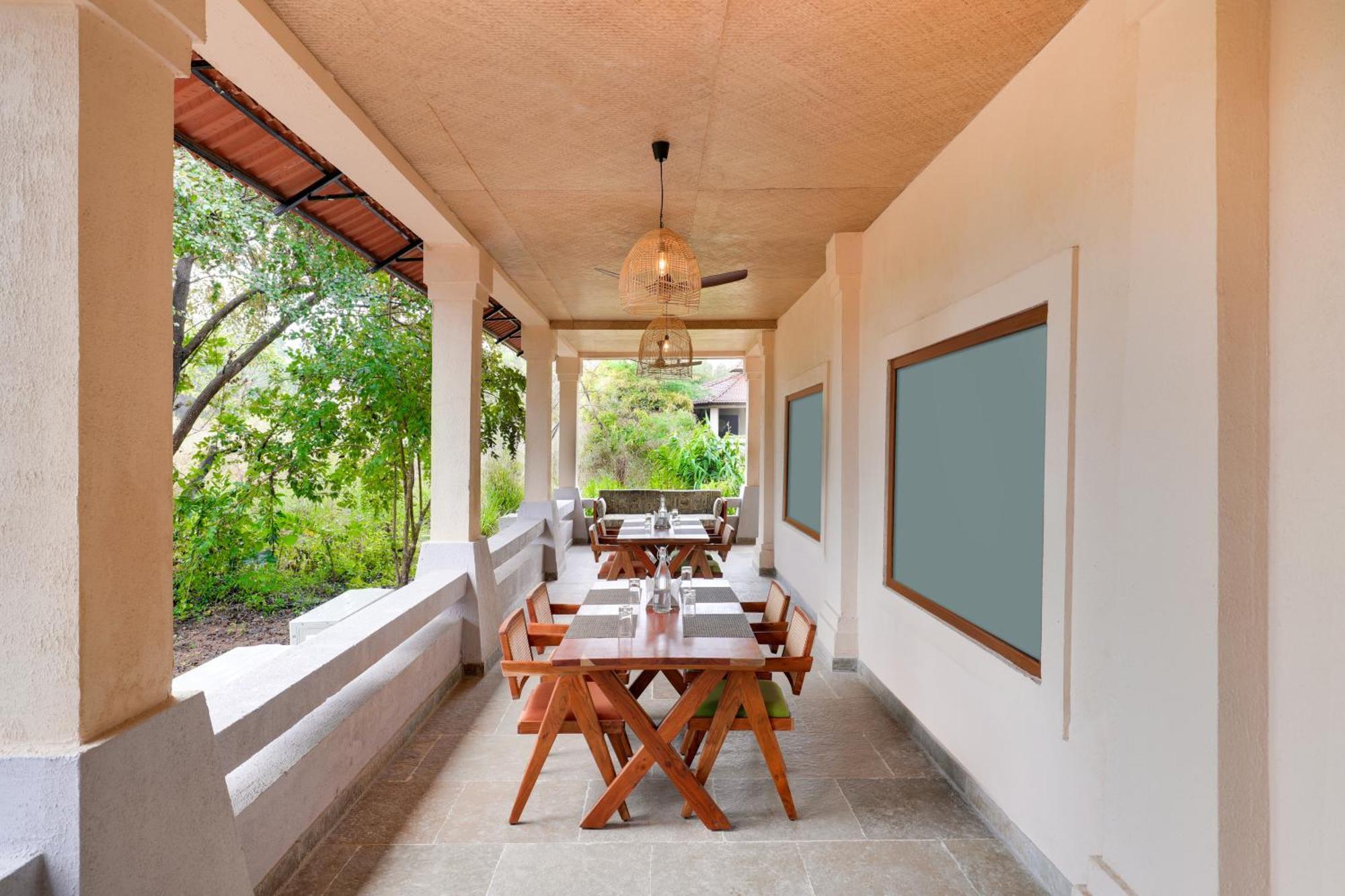 Lemon Tree Wildlife Resort, Kanha Kānha Exterior foto
